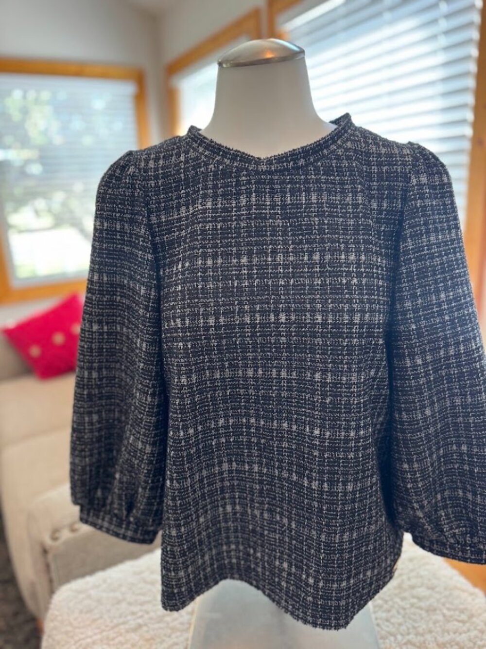 Anne Klein Textured Knit Puff Sleeve Blouse Size Small | Black & White Career To